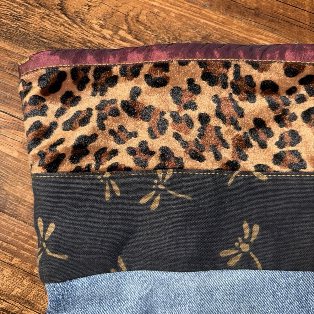 Vintage Y2K L.E.I. Juniors Size 11 Cheetah Dragonfly Patch Hem Jeans - Picture 3 of 9